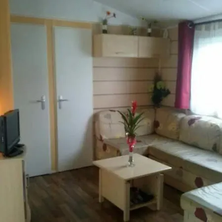 Super Mobilhome Dans Camping 4* Campsite Lattes