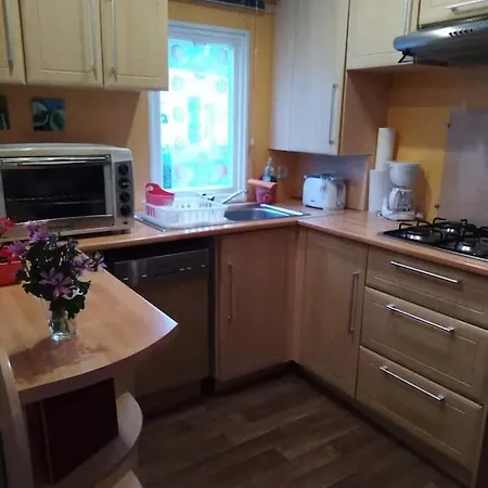 Super Mobilhome Dans Camping 4* * Lattes